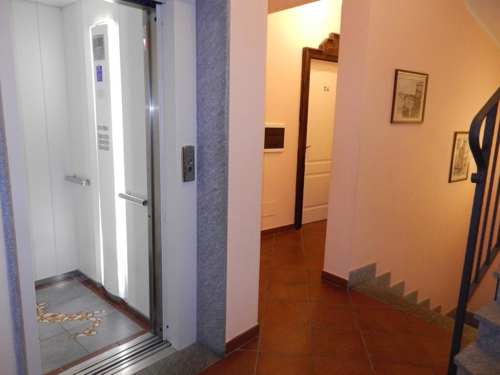 Risthotel Pizzeria Italia Godiasco Kültér fotó