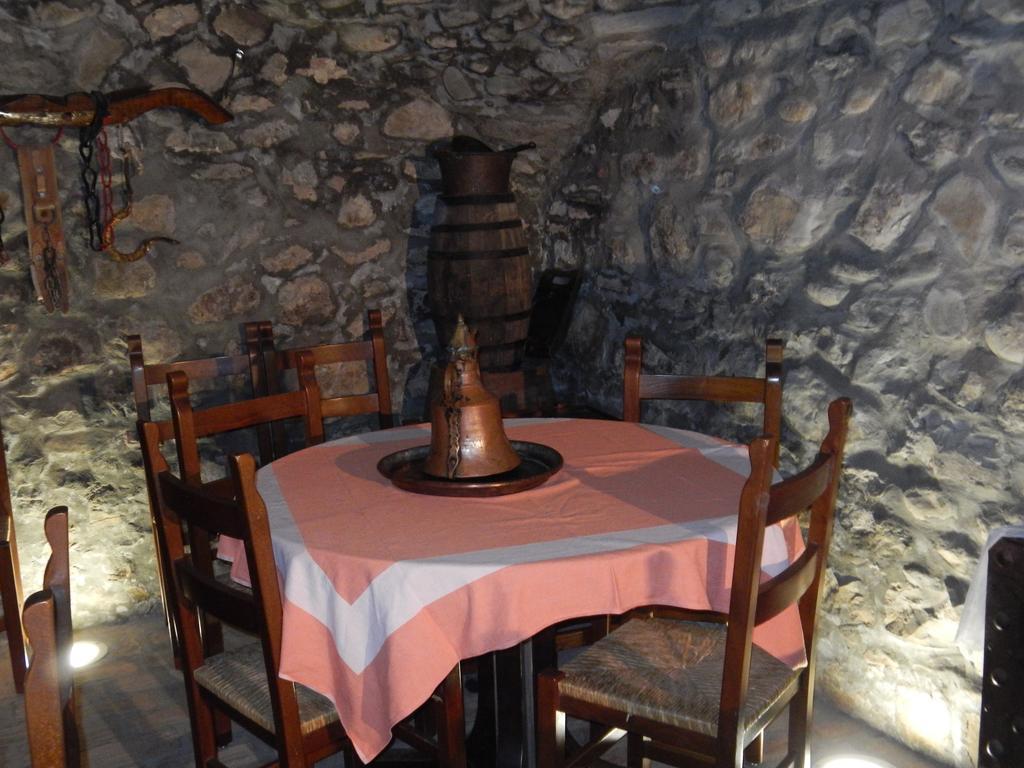 Risthotel Pizzeria Italia Godiasco Kültér fotó